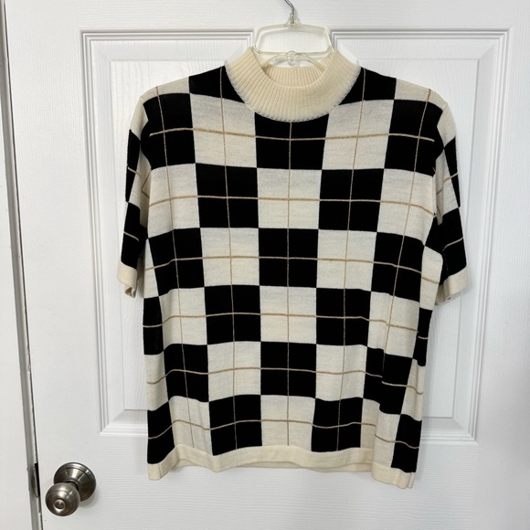 Vintage Women’s Albertson’ Petite M Black Cream Gold Short Sleeve Sweater EUC - Picture 1 of 5